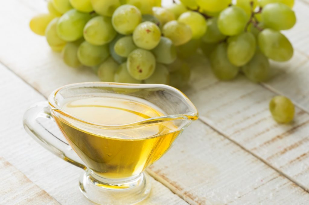 czym-zastapic-olejek-winogronowy